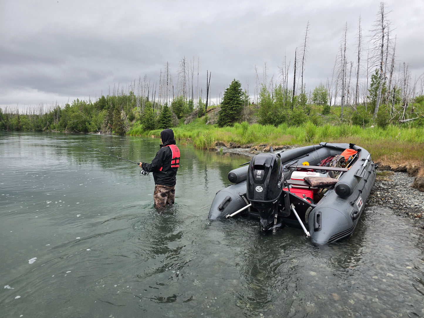 Pro Jet 470 boat for rent on the kenai river in alaska. 
